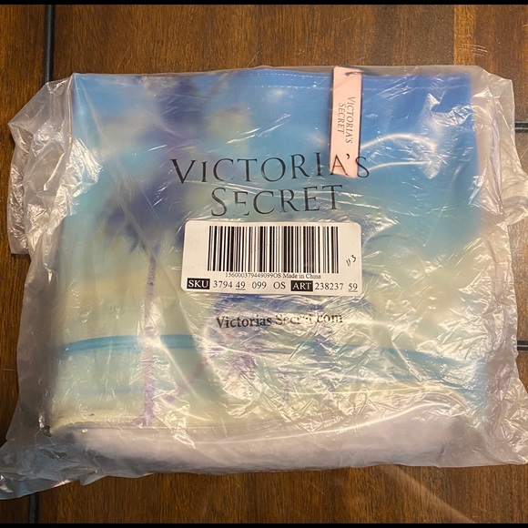 PINK Victoria Secret Cosmetic Bag - Picture 5 of 7